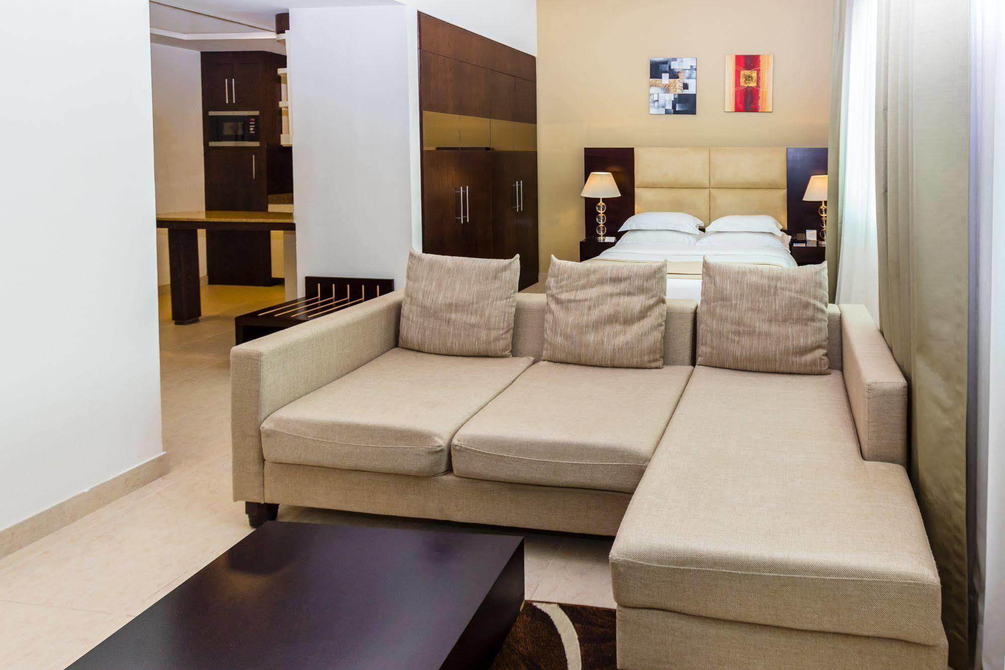 Tower Hotel Apartments Abu Dabi Dış mekan fotoğraf
