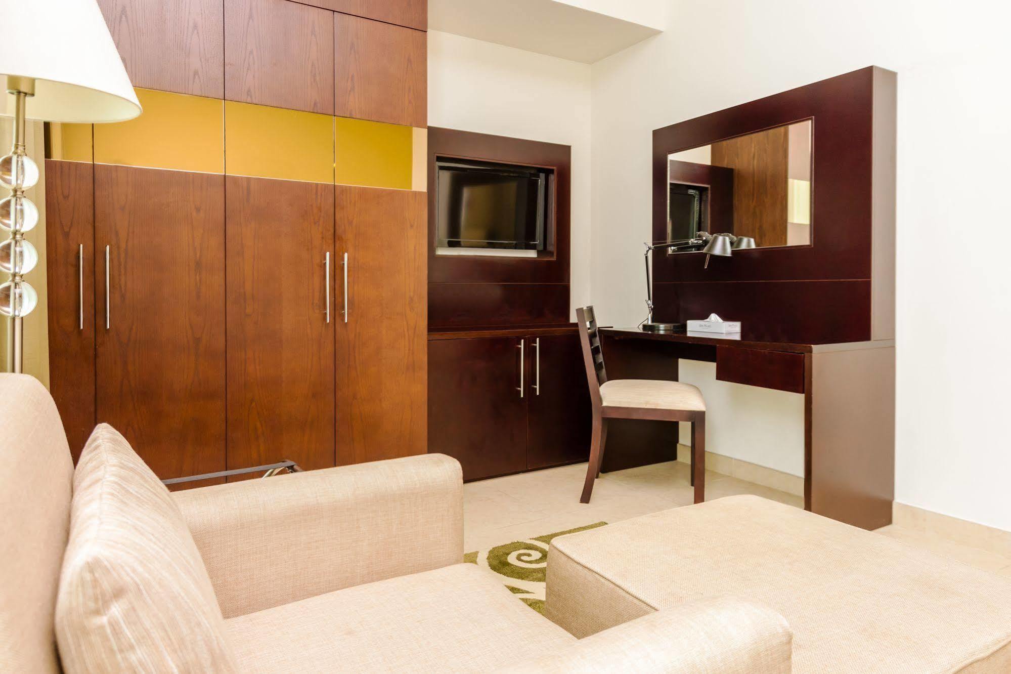 Tower Hotel Apartments Abu Dabi Dış mekan fotoğraf