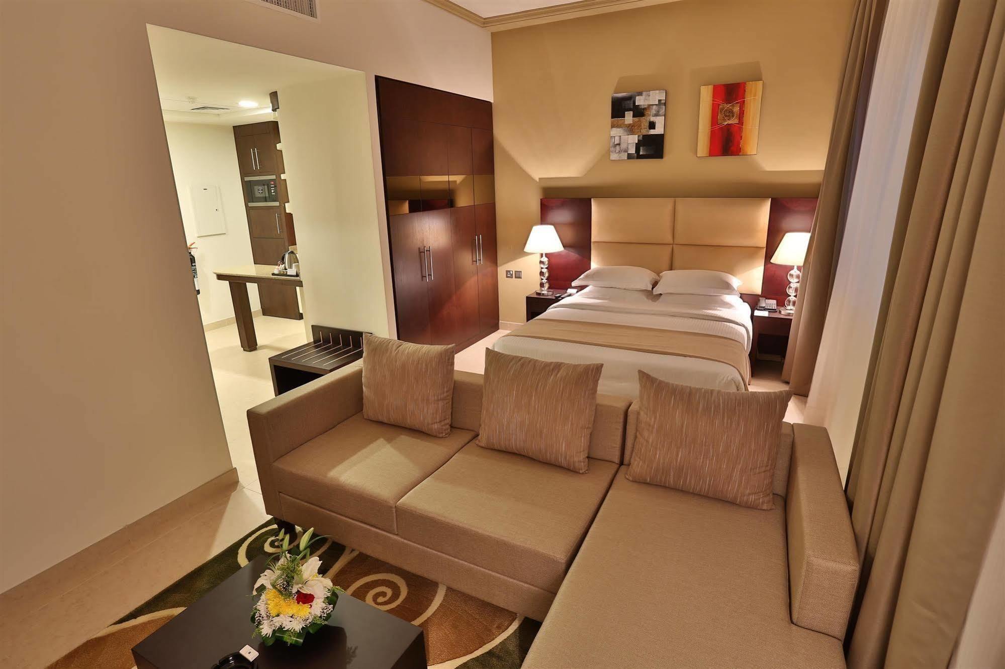 Tower Hotel Apartments Abu Dabi Dış mekan fotoğraf